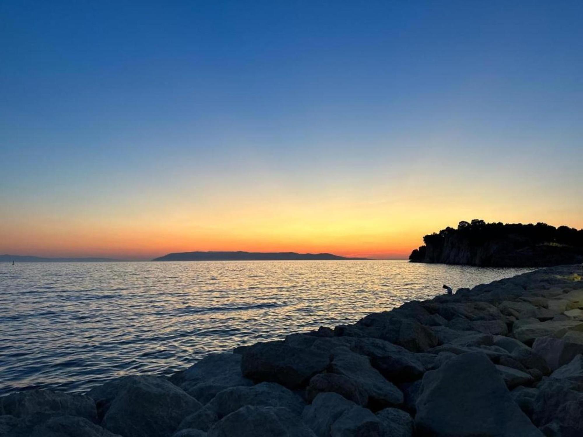 Luxurious Holiday Home In Makarska With Jacuzzi Exteriör bild